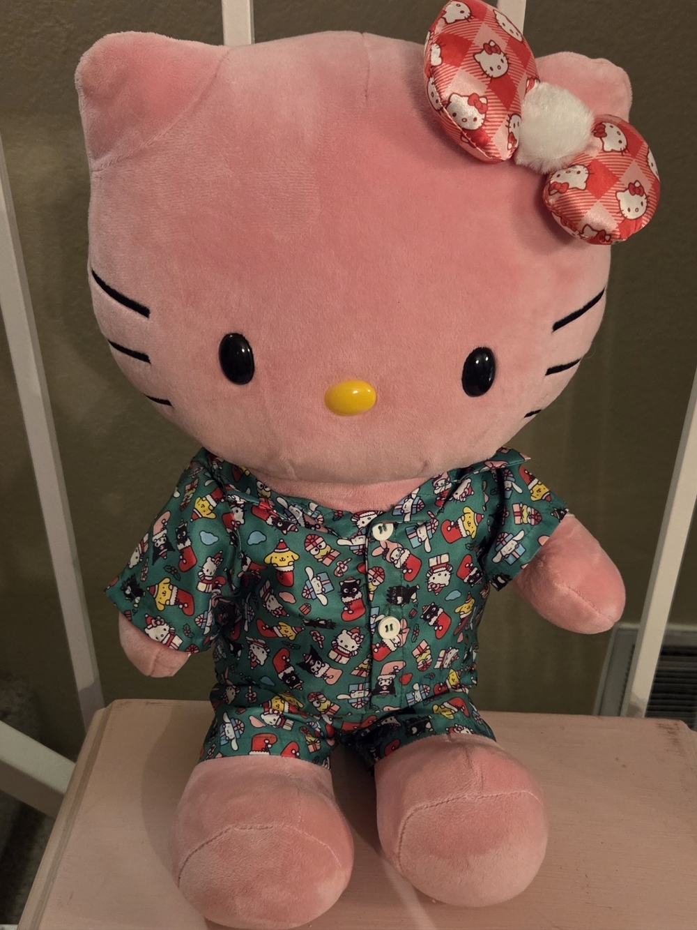 ♡ build a bear holly jolly hello kitty pink red 18” plush 2023 sanrio holiday ♡